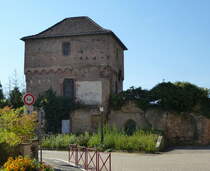Lauterburg (Lauterbourg), der Metzgerturm, Teil der mittelalterlichen Stadtbefestigung, Sept.2017
