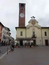 Soncino, Palazzo dei Consoli mit B�rgerturm, erbaut 1506 (30.09.2018)