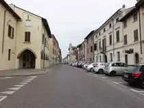 Soncino, historische H�user in der Via IV Novembre (30.09.2018)