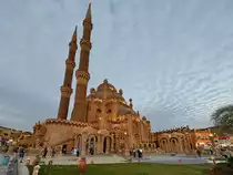 Die Sahaba Moschee am Alten Markt in Scharm El-Scheich. (Dezember 2018) 
