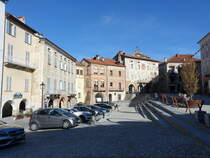 Montovi, historische Gebude an der Piazza Maggiore (03.10.2018)
