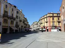 Saluzzo, historische Gebude am Corso Italia (03.10.2018)