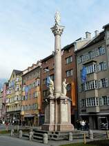 Die Maria-Theresien Strae in Innsbruck mit der Annasule, welche vom Land Tirol gestiftet wurde nach dem Abzug der bayrischen Truppen am Anna Tag des Jahres 1703. 08.03.08