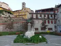 Ivrea, Denkmal f�r General Ettore Perrone am Corso Camillo Cavour (05.10.2018)