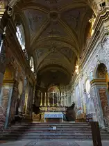 Ivrea, barocker Chorraum im Dom St. Maria Assunta, Altarbild von Claudio Beaumont (05.10.2018)