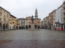 Casale Monferrato, Mazzini Denkmal an der Piazza Guiseppe Mazzini (06.10.2018)