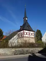 Weidhausen, Evangelisch-lutherische Pfarrkirche, Chorturmkirche, erbaut im 15. Jahrhundert (07.04.2018)