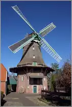 Jemgum. Aus dem Jahr 1756 stammt die Peldem�hle in Jemgum. Im 20. Jahrhundert wurde f�r Flautezeiten zun�chst ein Dieselmotor, sp�ter ein Elektromotor eingebaut. Erst 1996 wurde der gewerbliche M�hlenbetrieb eingestellt. Die M�hlentechnik des Galerieholl�nderes ist nach wie vor funktionsf�hig. 24.02.2019