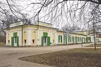 Die Kolonnaden in Franzensbad wurden als Wandelhalle errichtet, gesehen und nicht besucht da geschlossen am 19. Februar 2019.