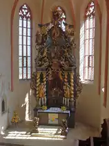 Pilgramsreuth, Altar des Bayreuther Bildhauers Elias R�ntz von 1710/11 mit Darstellung des Erl�sungswerkes Jesu vom Abendmahl bis zum himmelfahrenden Christus in der Ev. St. Erhard Kirche (21.04.2018)