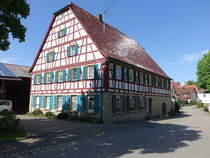 Baumerlenbach, historisches Fachwerkhaus in der Kirchsteige (29.04.2018)