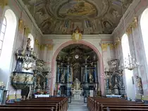 Mönchberg, katholische Pfarrkirche St. Johannes der Täufer, Saalkirche mit eingezogenem dreiseitig schliessendem Chor und Schiefersatteldach,
erbaut von 1749 bis 1751 durch Johann Martin Schmidt (13.05.2018)