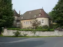 Schloss Unternschreez, quadratische Anlage aus mehreren Einzeltrakten mit runden Eckt�rmen im Osten, erbaut ab 1541 (20.05.2018)