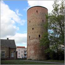 Anklam. Der erstmals 1449 erwhnte Pulverturm ist Teil der ehemaligen Stadtbefestigung. 05.05.2019