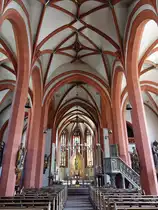 Karlstadt, sp�tgotischer Innenraum der Stadtpfarrkirche St. Andreas (26.05.2018)