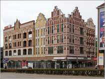 Koszalin (Kslin). Wohn- und Geschftshuser in der Zwyciestwa. 12.05.2019