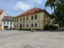 Pisek, barockes Pfarrhaus am Bakarale Platz (25.05.2019)