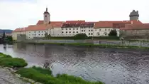 Strakonice, Ansicht der Burg mit St. Prokop Kirche und Rumpal Turm (25.05.2019)