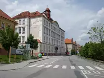 Volyne, Obecna Schule in der Skolni Stra�e, erbaut 1914 (25.05.2019)