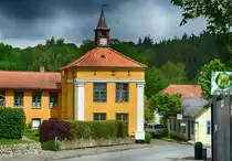 Das Turmgeb�ude im Ort Kupferm�hle (Gemeinde Harrislee). Wie der Ortsname aussagt, wurde hier in einem Werk Kupfer verarbeitet, sp�ter haupts�chlich zu Messing-Produkten
Aufnahme: 1. Juni 2019.