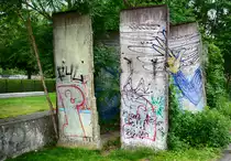 Mauerreste an der Bernauer Stra�e im Berliner Ortsteil Gesundbrunnen. Aufnahme: 8. Juni 2019.