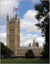 London. Die Sdseite mit dem Victoria Tower, dem mit 98,45m hchsten Turm des Parlamentspalastes. 08.06.2019