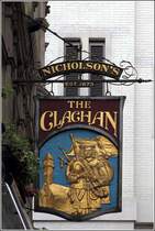 London. Wirtshausschild des Pub 'The Clachan' in der Kingly Street. 07.06.2019