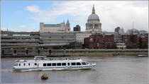 London. Aus dieser Perspektive berragt die Kuppel der St. Paul's Cathedral die City von London. Aus anderen Perspektiven wird ihr von den in den letzten Jahrzehnten entstandenen Wolkenkratzern die Schau gestohlen. 06.06.2019