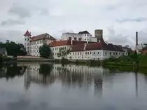 Jindruchuv Hradec, Renaissance-Schloss, erbaut ab 1259, im 16. Jahrhundert Umbau unter Joachim von Neuhaus und dessen Sohn Adam II. zu einem repr�sentativen Renaissance-Schloss (28.05.2019)