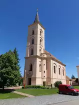 Velke Bilovice/ Gro� Billowitz, Pfarrkirche Maria Geburt, barock erbaut von 1764 bis 1765 (31.05.2019)