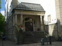 Hamburg am 7.5.2019: Eingang des Lohmhlengymnasiums (ehem. Oberrealschule St. Georg) im Stadtteil St. Georg 