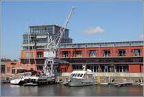 Lbeck. Am Hansahafen ist in den alten Gebuden neues Leben erwacht, wie hier u.a. durch Wohnnutzung. 23.07.2019