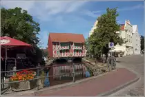 Wismar. Das sogenannte  Gew�lbe  wurde Mitte des 17. Jahrhunderts �ber der Runden Grube errichtet. Die Grube ist ein durch Wismar geleiterter Bach. 24.07.2019