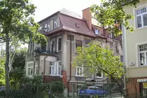 Geb�ude aus deutscher Zeit im J�schkental (Jaskowa Molina) im Danziger Ortsteil Langfuhr (Wrzeszcz). Aufnahme: 14. August 2019.