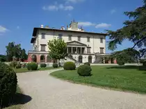 Poggio a Caiano,  Villa Medici, erbaut im 15. Jahrhundert nach Pl�nen von Giuliano da Sangallo als Sommersitz der Medici (16.06.2019)
