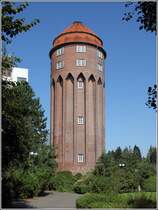 Brunsbttel. Der Wasserturm stammt aus dem Jahr 1911. Er hat eine Hhe von 38 m und ist inzwischen stillgelegt. 24.08.2019