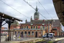 Gdańsk Gł�wny – bis 1945 Danzig Hauptbahnhof -  wurde von 1896 bis 1900 im Stil der Neurenaissance erbaut, 1945 zerst�rt. Nach dem Zweiten Weltkrieg wurde er im urspr�nglichen Stil wiederaufgebaut. Aufnahme: 12. August 2019.