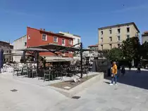 Porto-Vecchio, H�user am Place de la Republique (20.06.2019)