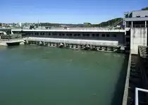 Rheinfelden AG, Blick �ber das Ausstr�mbecken auf die Turbinenhalle, Sept.2019