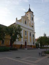 Baja, barocke Franziskanerkirche St. Antal, erbaut 1728 (24.08.2019)