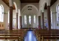 Lahr-Sulz, Blick zum Altar in der St.Peter und Paul-Kirche, Juli 2019