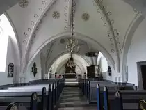 Orbak, Innenraum mit Altar in der Ev. Kirche (22.07.2019)
