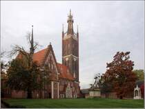 Oranienbaum-Wrlitz. Die St.-Petri-Kirche mit dem 66 m hohen Bibelturm wurde zu Beginn des 19. Jahrhunderts umgestaltet. Sie gehrt zur UNESCO-Welterbesttte Dessau-Wrlitzer-Gartenreich. 21.10.2019