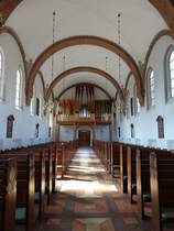 Holstebro, Innenraum mit niederlndischem Altar von 1510 in der Ev. Kirche (25.07.2019)
