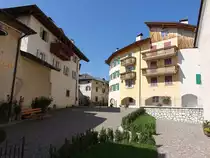 Revo, historische Geb�ude in der Via Carlo Antonio Martini (15.09.2019)