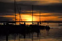 OLH�O (Concelho de Olh�o), 05.02.2019, die Marina in der fast untergegangenen Abendsonne