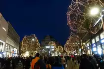 Hamburg am 30.11.2019: die M�nckebergstra�e im Weihnachtsglanz nur f�r Fu�g�nger /
23.12.2019 Harald Schmidt