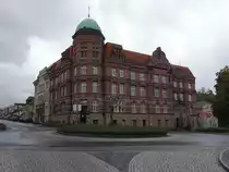 Novy Bor / Haida, Geb�ude der Post am Hauptplatz Namesti Miru (27.09.2019)