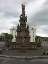 Zakupy / Reichstadt, Dreifaltigkeitss�ule von 1708 am Namesti Svobody (27.09.2019)