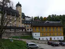 Janske Lazne / Johannisbad, altes Schulhaus in der Lazenska Stra�e (29.09.2019)